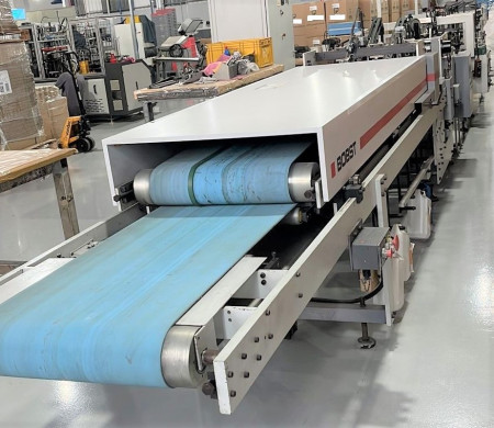 COLADEIRA DE CARTUCHOS BOBST MOD. MÉDIA 68 CM DE BOCA, FUNDO AUTOMÁTICO, ESTEIRA DE SECAGEM, PONTOS DE COLA FRIA, MÁQUINA DE ALTA VELOCIDADE E PRECISÃO, EQUIPAMENTO EM PRODUÇÃO, A TODA PROVA DE TESTES, VALOR R$ 280.000,00