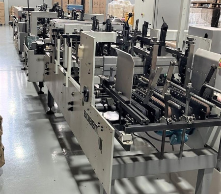 COLADEIRA DE CARTUCHOS BOBST MOD. MÉDIA 68 CM DE BOCA, FUNDO AUTOMÁTICO, ESTEIRA DE SECAGEM, PONTOS DE COLA FRIA, MÁQUINA DE ALTA VELOCIDADE E PRECISÃO, EQUIPAMENTO EM PRODUÇÃO, A TODA PROVA DE TESTES, VALOR R$ 250.000,00