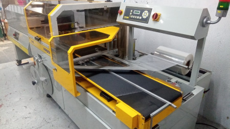 SELADORA SHRINK SMYPACK FP6000CS ANO 2009, ALIMENTAÇÃO CONTINUA, ESTEIRA DE ENTRADA, TÚNEL DE ENCOLHIMENTO, FORMATO MAX. PACOTES 600 X 510 MM, ALTURA MAX.200 MM, PRODUÇÃO 3600 PACOTES/H, EQUI. TOTALMENTE REFORMADO, VALOR DO EQUIPAMENTO: R$ 145.000,00