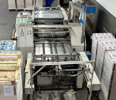 LAMINADORA AUTOMÁTICA, MARCA PAPERPLAST DRAY (ITALIANA) ANO 2006 (ÚNICO DONO) FOLHA INTEIRA, MAX. 1020 x 1140 MM, MIN.210 x 250 MM, C/ DESTAQUE AUTO, BOPP FOSCO/BRILHO, PRODUÇÃO ATÉ 70 METROS P/MIN, VALOR R$ 120.000,00 